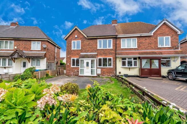 North Crescent, Featherstone, Wolverhampton, Staff