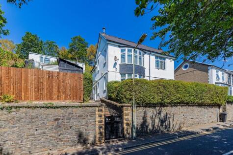 Brynteg, Treharris