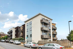 2, 49 Clan Ranald House, Bramhope Lane, London SE7 7FJ