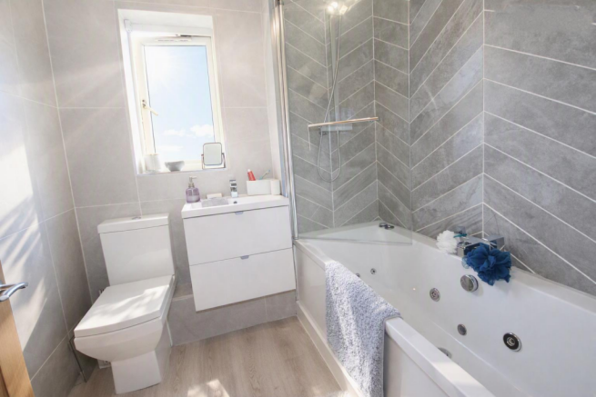 3 bed End of Terrace for sale Image 9