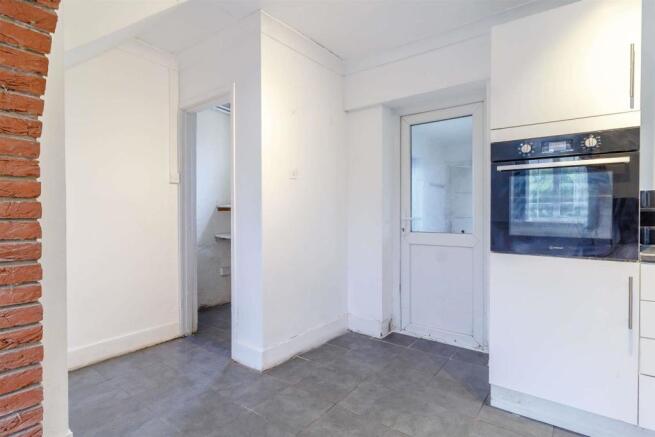 8464841-Interior10-800.jpg