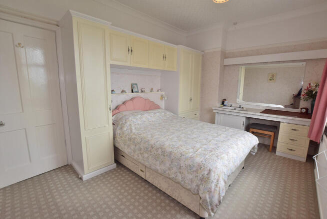 4 bed Detached for sale Image 10