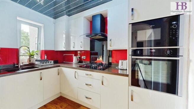 3 bed Terraced for sale Image 6