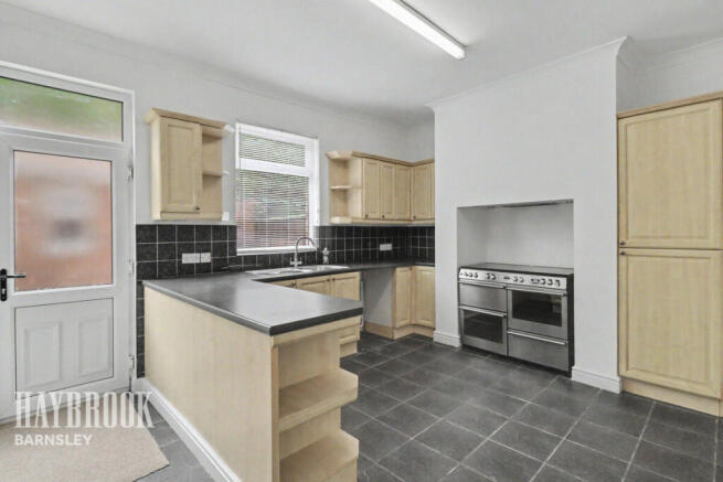 3 bed Terraced for sale Image 4