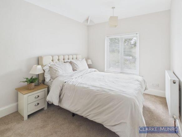 3 bed Semi-Detached for sale Image 12