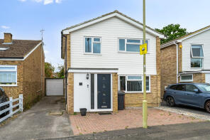 1, Acorn Road, Blackwater, Camberley GU17 0BZ