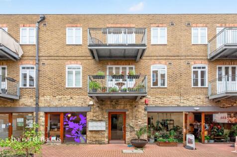Hildreth Street Mews, London
