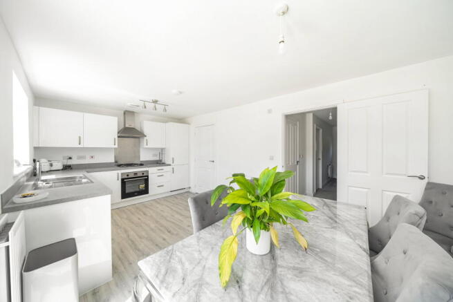 Beeches, Church Acre, Oakley, RG23 7GH photo 4