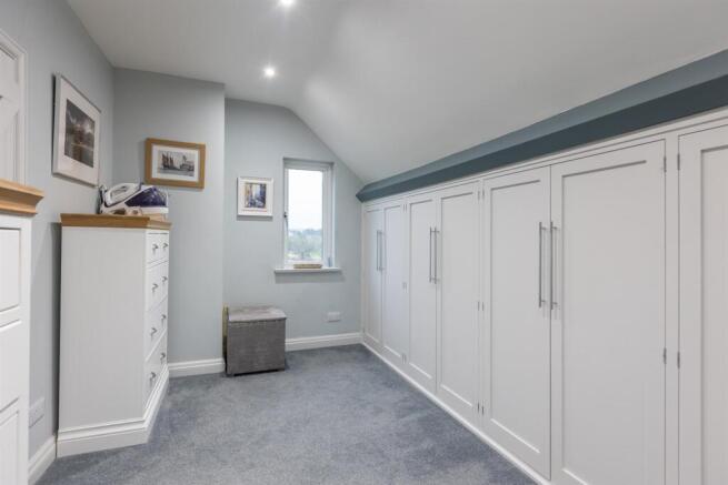 Bedroom 1 Suite