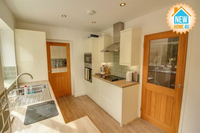 KITCHEN: