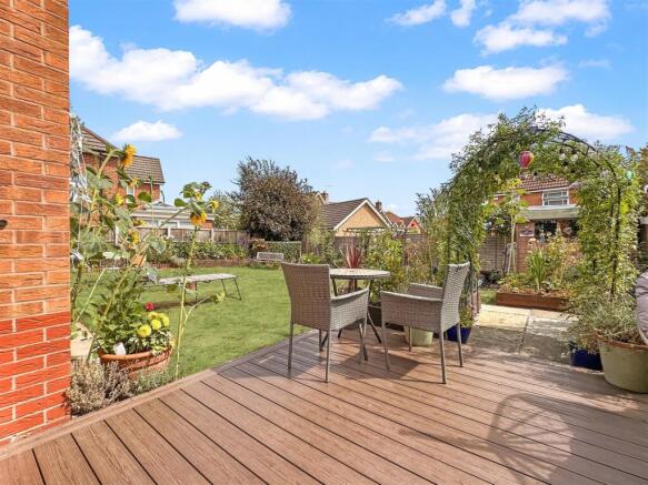 Wonderful Rear Garden 066