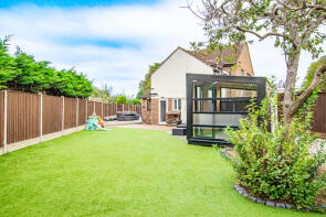Hawthorne House, Hull Road, Hemingbrough, Selby YO8 6QJ