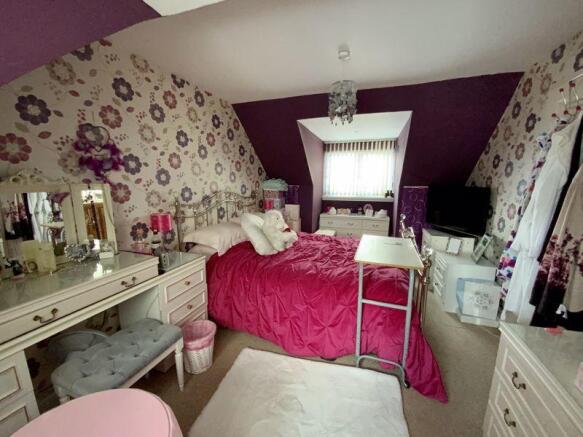 bedroom 1, 01