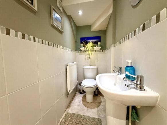 4 bed Town House for sale Image 7
