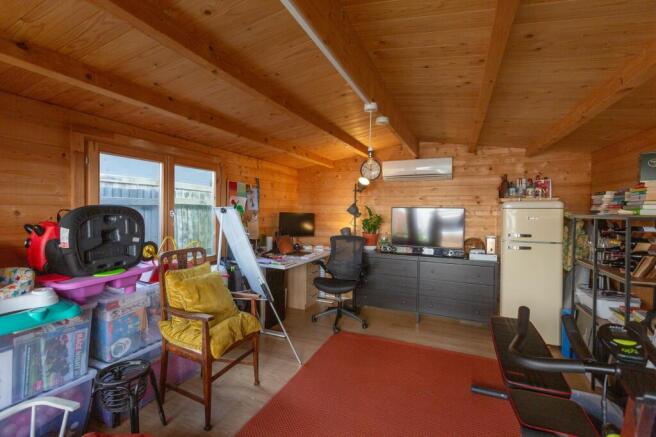 Photo 15