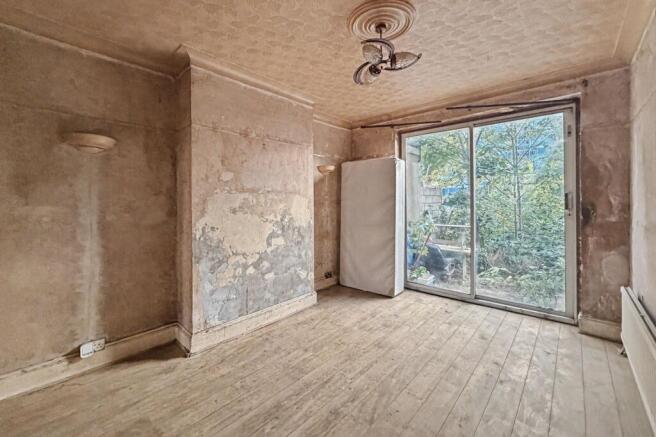 23 Hale End Road, Walthamstow, London E17 4BG