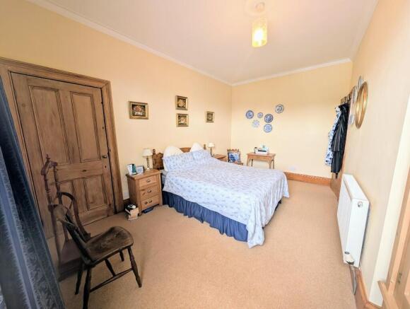 2 bed Flat for sale Image 10