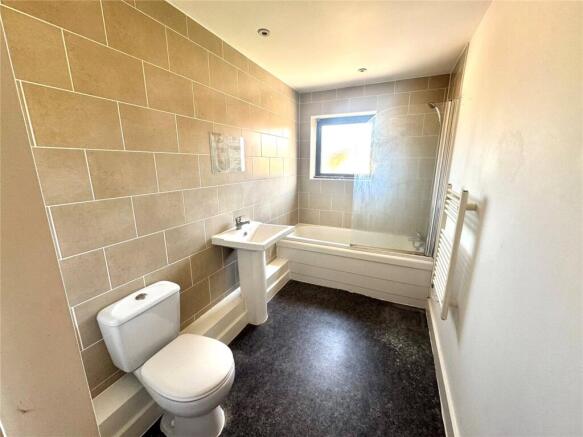 1 bed Flat for sale Image 5