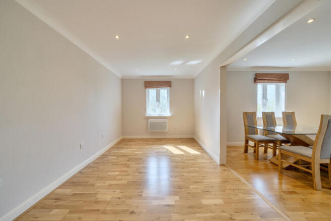 1440965-4-69d6580...