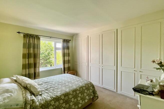 3 bed Bungalow for sale Image 12