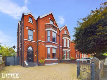 Dentons Green Lane, Dentons Green, WA10