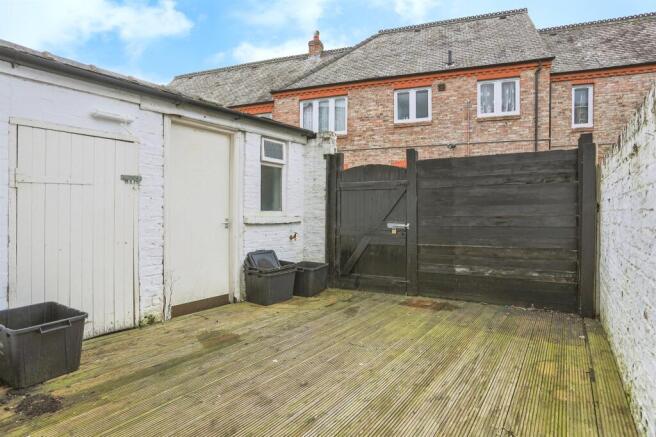 4 bed Terraced for sale Image 10