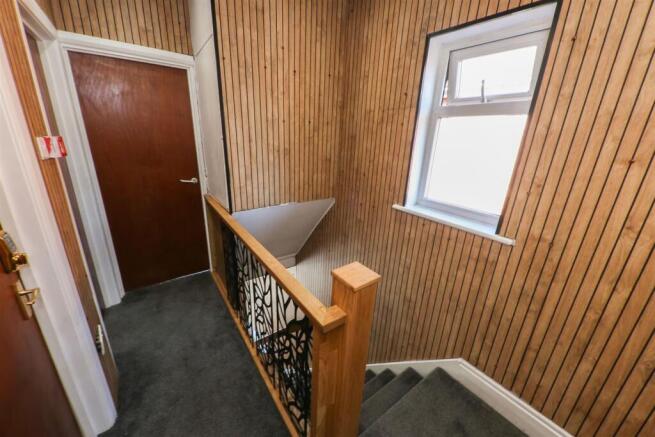 3 bed Semi-Detached for sale Image 9