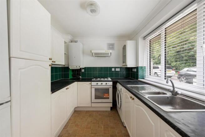 Alders Avenue, Woodford Green photo 2