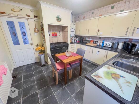 Wigshaw Lane, Culcheth, WA3 photo 4