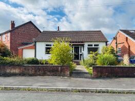 11, Broomfield Crescent, Woodsmoor, Stockport SK2 7BN
