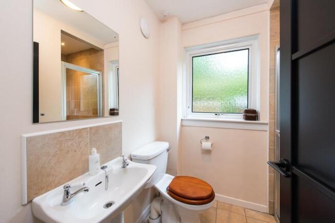 Gf Shower Room