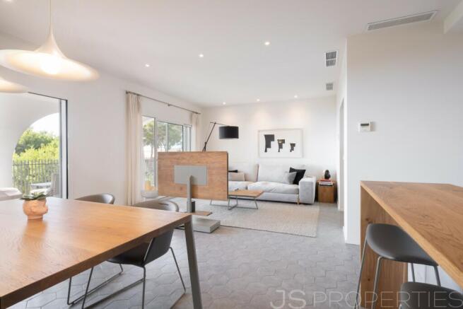 Villa for sale in Alcanada