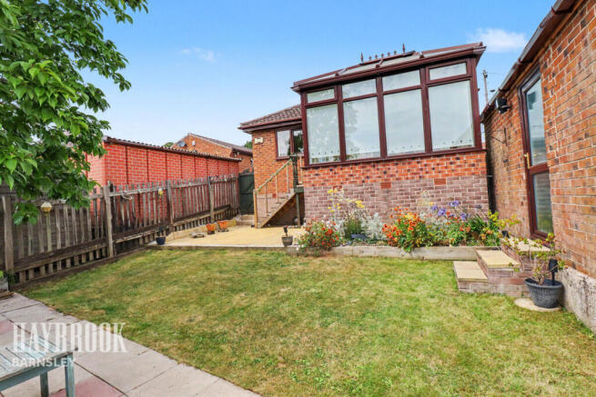 2 bed Detached Bungalow for sale Image 11