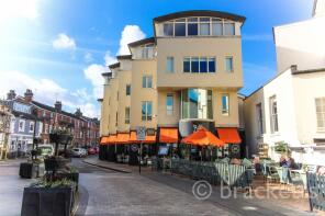 Flat 9, 2 Times Square, Lime Hill Road, Tunbridge Wells TN1 1BE