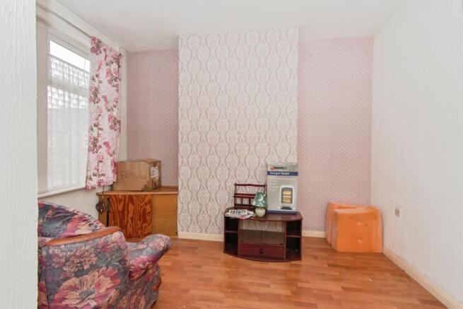 2 bed Terraced for sale Image 5