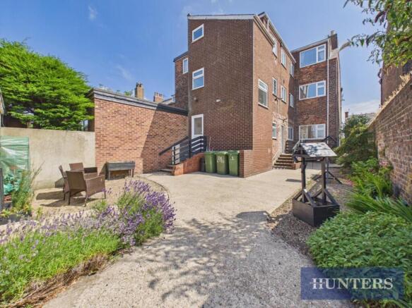 2 bed Apartment for sale Image 10