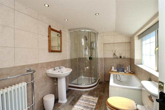 3 bed Cottage for sale Image 12