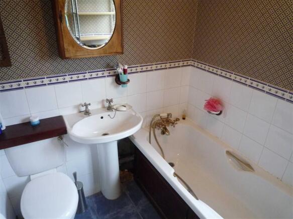 Photo 10