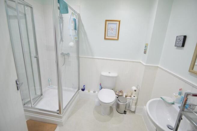 Ensuite to master