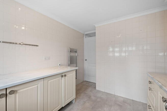 2 bed Detached Bungalow for sale Image 6