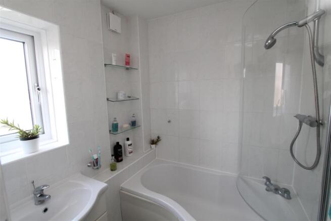 Bathroom.JPG