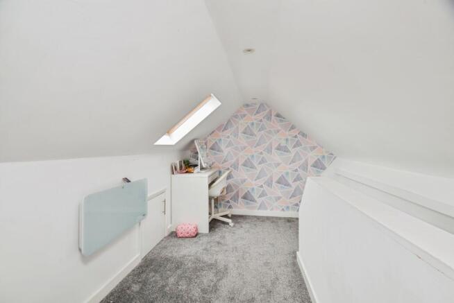 3 bed Semi-Detached for sale Image 10