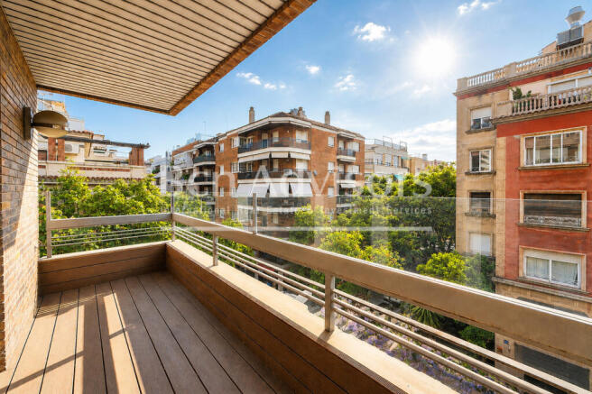 fabulosa-y-amplia-vivienda-reformada-con-terraz...