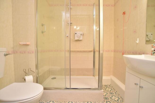 1 bed Flat for sale Image 8