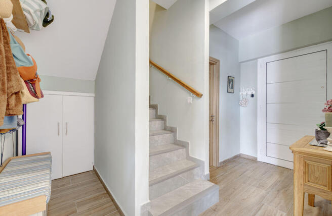 Entrance reception