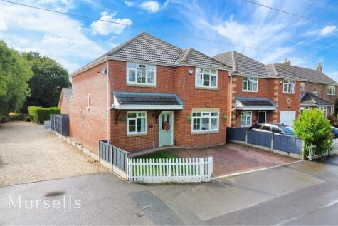 Eldons Drove, Lytchett Matravers, Poole, BH16