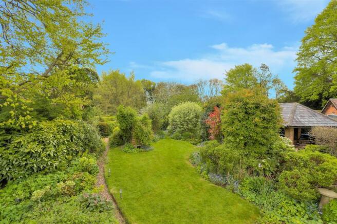 GARDEN ST FRONT.jpg