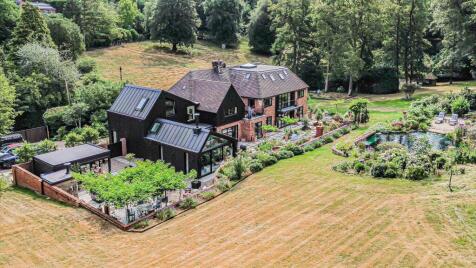 Newnham Hill, Henley-on-Thames, Oxfordshire, RG9