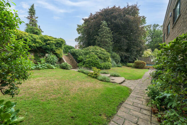 1331265-7-68820a4...