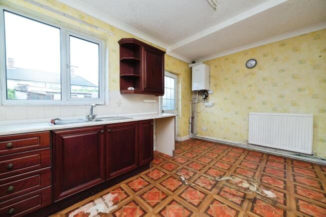 3 bed Terraced for sale Image 9